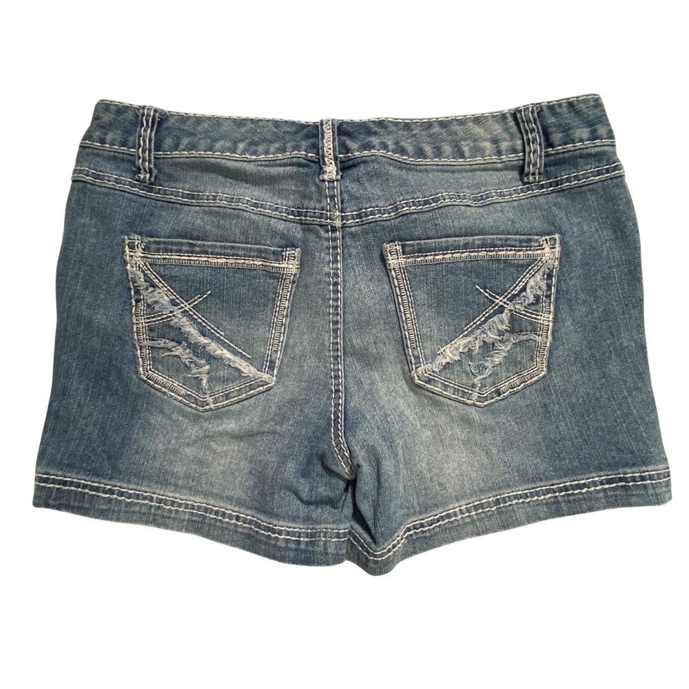 Maurices Distressed Low Rise Denim Shorts Light Wash Size 7/8 Y2K
